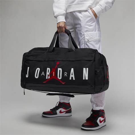 nike jordan bauchtasche herren|Nike jordan duffel bag.